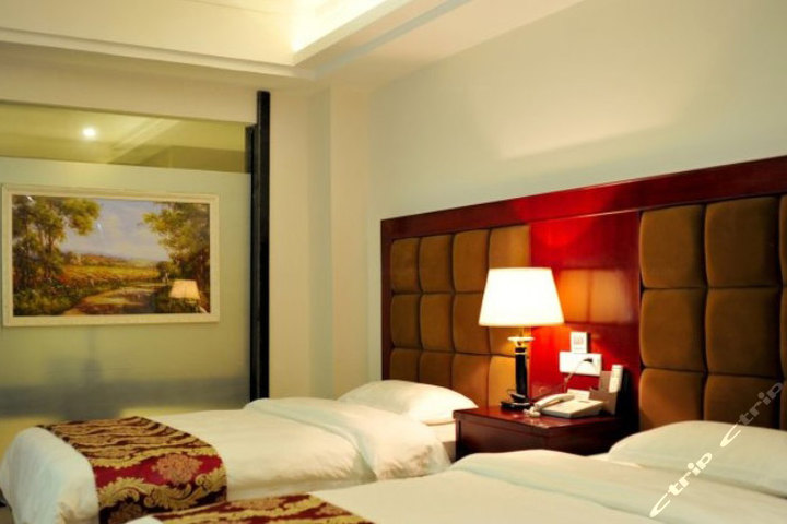 万宁万城美都酒店-豪华双标间