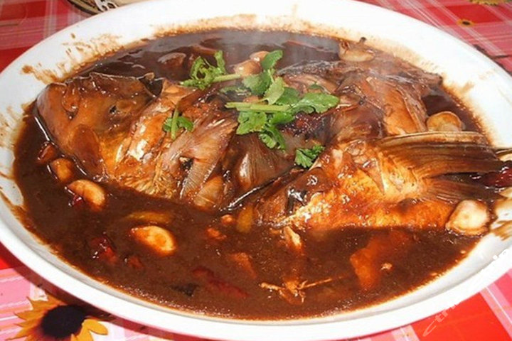 酱炖鱼