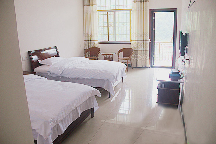 张家界金鞭溪客栈