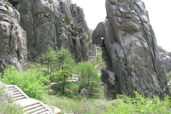 青岛崂山巨峰景区门票1张+景区观光大巴