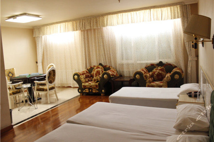 包头聚龙美食娱乐广场-三人房团购-原价0元-团购仅售158元,包头酒店