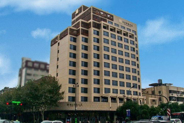 浙江中瑞大厦-豪华大床房( 携程自营)