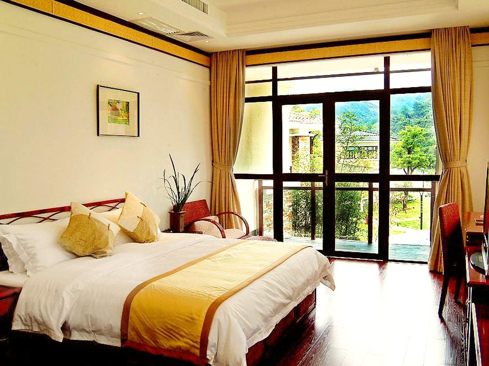 武夷山九龙湾度假酒店-山水大床房(别墅)