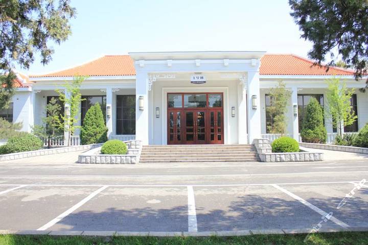 鞍山东山宾馆-主楼标间[单早]