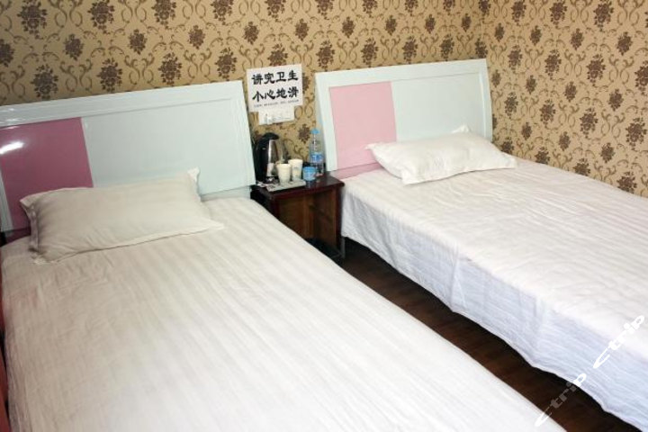 荆州火车站旅馆