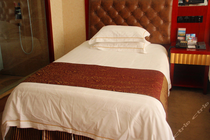 开县汉丰湖大酒店-豪华标间