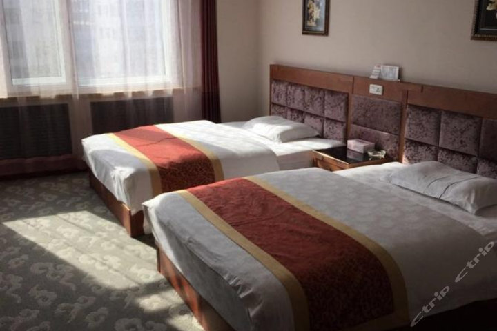 青冈县蓝天商务宾馆