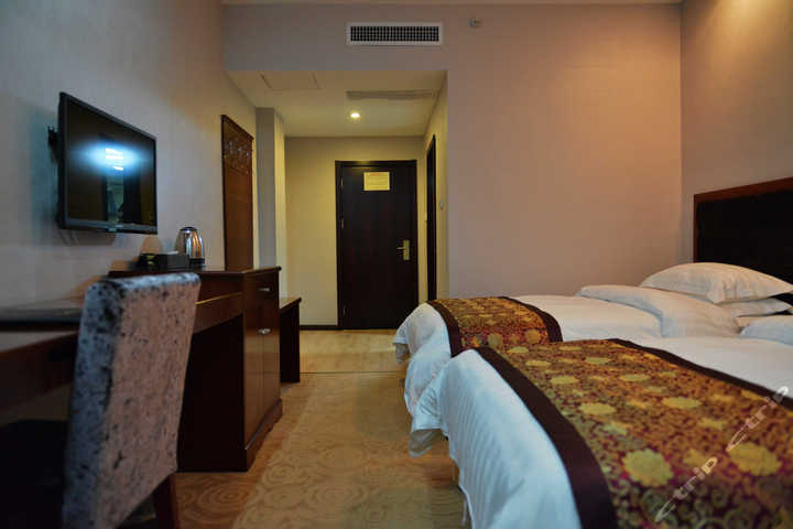 镇远景峰酒店-豪华观景标间[含早]