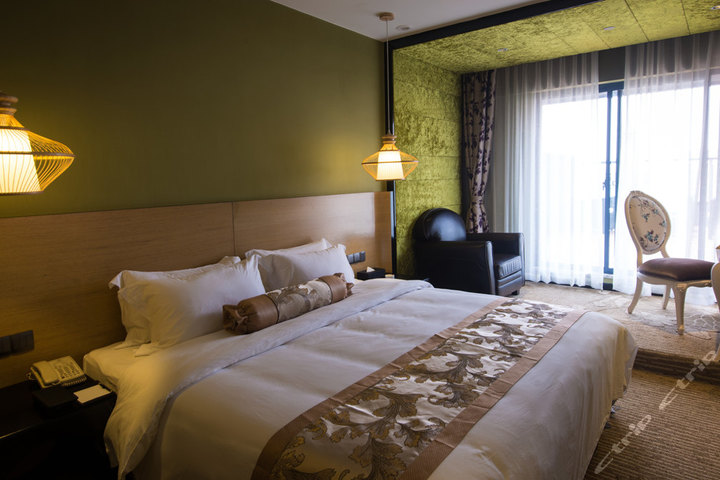 南浔悦都大酒店-豪华景观大床房