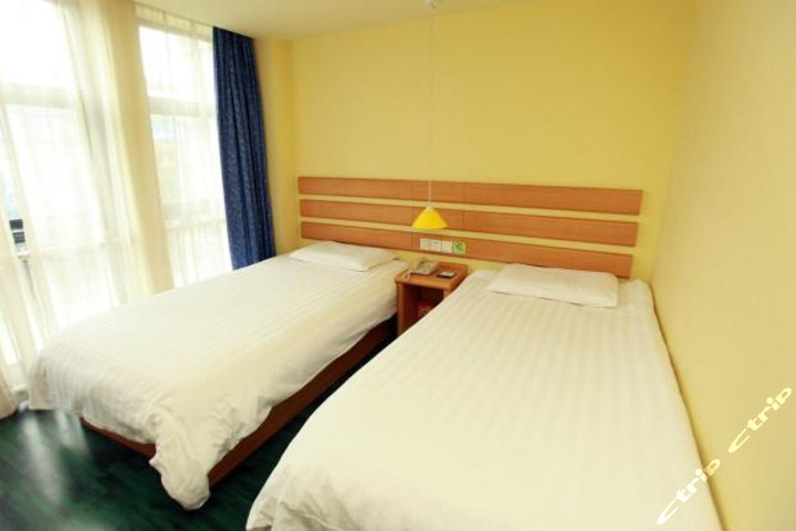 如家快捷都江堰奎光路青城大桥店团购-原价398元-团购仅售169元,都江