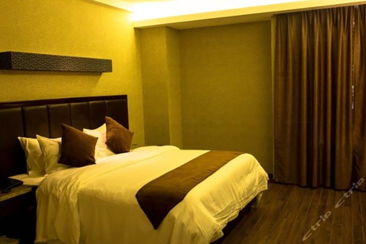 北海南珠宫酒店-明珠高级大床房