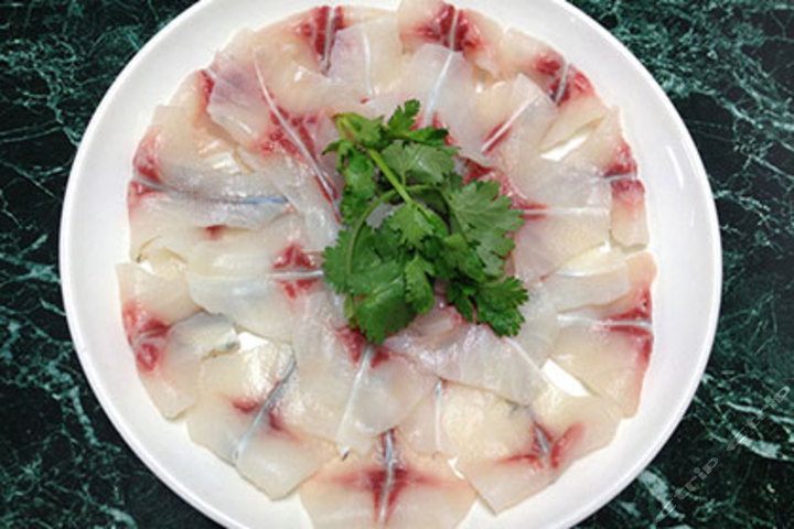 卫星牛羊鱼火锅店