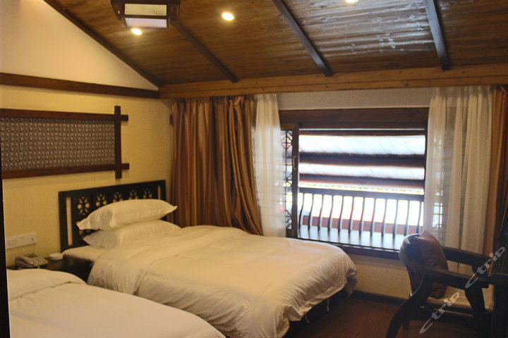 张家界梓木山庄-玉阶彤庭双标