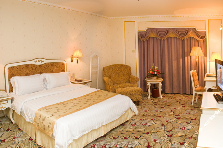 汕头皇都大酒店-豪华房(大床)