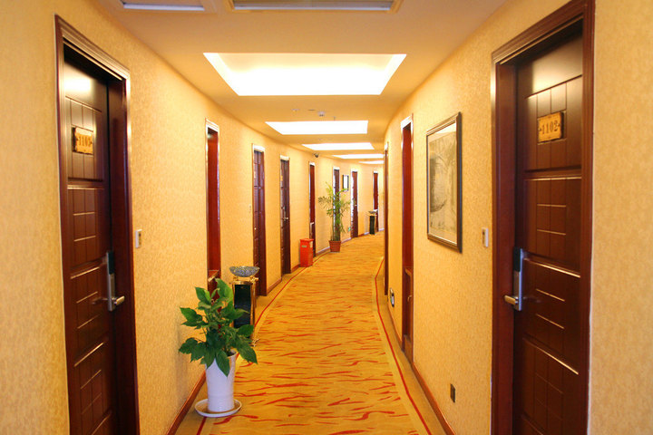 开县汉丰湖大酒店