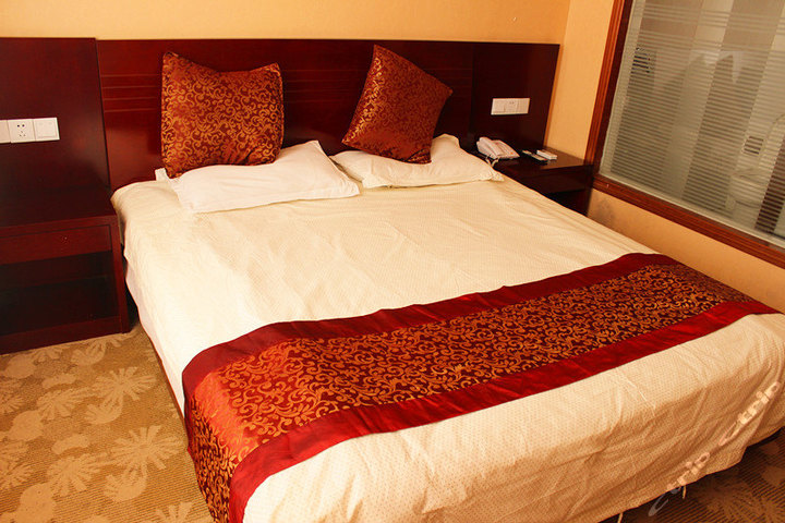 黄山清雅大酒店-豪华大床房