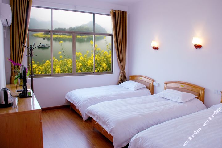 歙县千岛渔港农庄(舒适三人间)