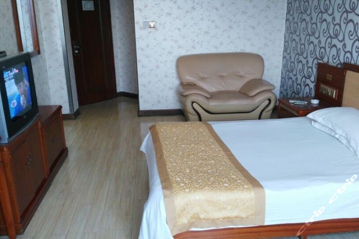 淮安晶都宾馆-温馨大床房