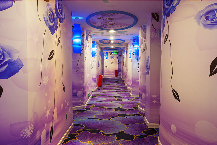 一誓玫瑰情侣主题酒店(深圳海雅店)