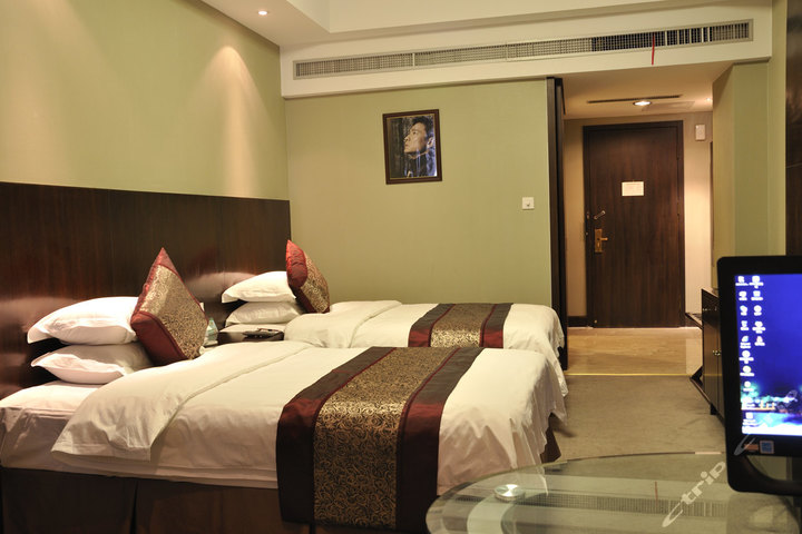 横店影星酒店-标准房(官方双人3景点 梦幻谷旅游套票)(预付)