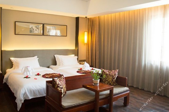 厦门华廷香苑酒店(豪华双床房)