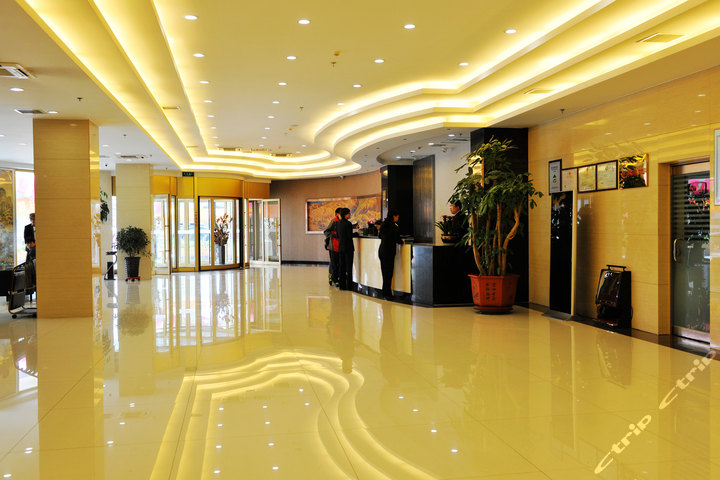 承德华成酒店-标准间(b座)(携程特惠)