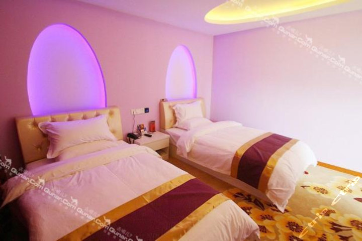 上海诺丽主题酒店