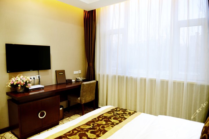 长春华逸酒店-商务大床