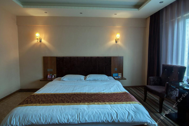 绵阳君悦三江主题酒店南湖汽车站店