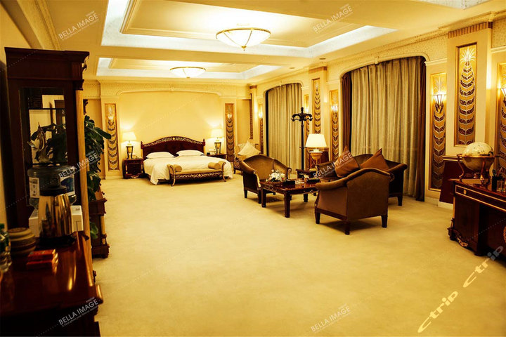 泸州南苑宾馆-佳苑楼豪华江景双床间