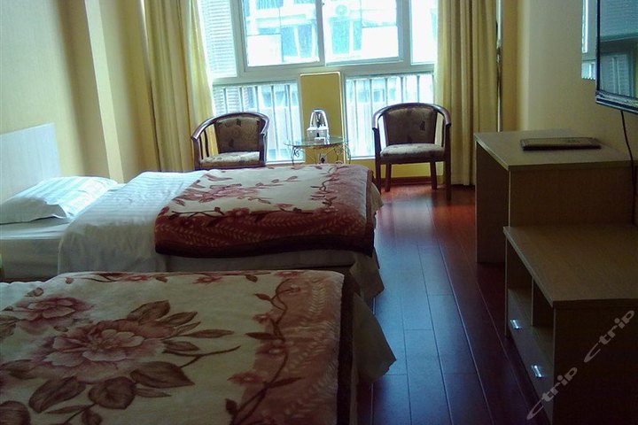 厦门丽翔酒店-豪华三人房(三人入住)[含早]