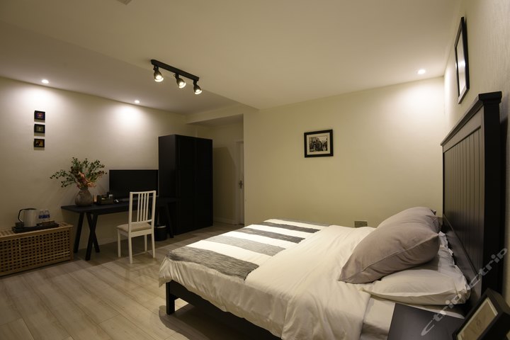 仙女山萱苏private度假别墅精品客栈-花园大床房[含早]