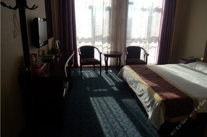 锡林浩特亿豪商务宾馆-大床房