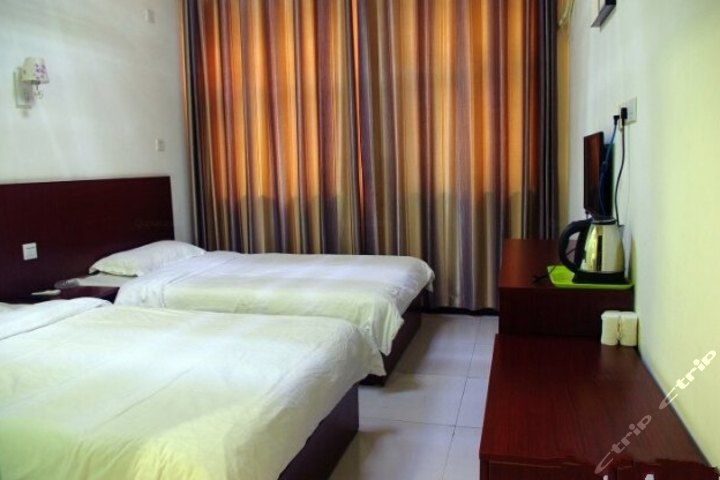 郑州天中快捷酒店-标准间