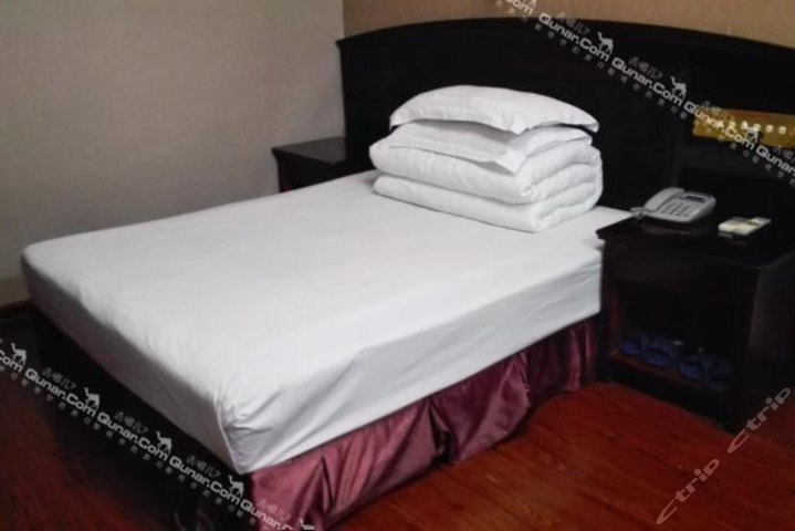 苍南县龙港港城宾馆