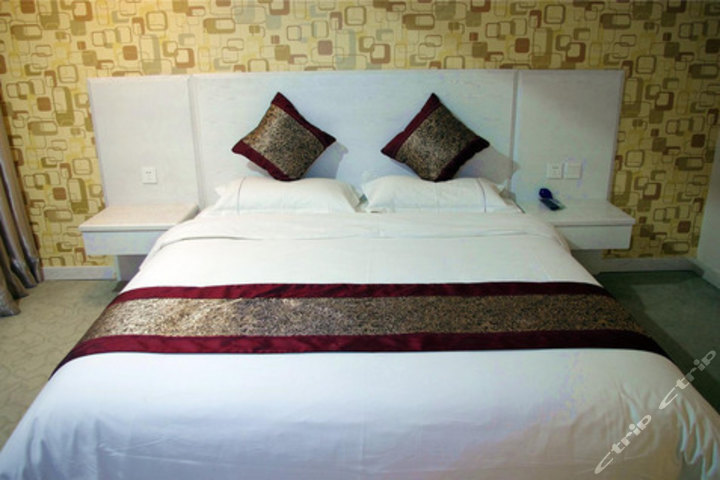 郑州百合一家商务酒店郑东新区店