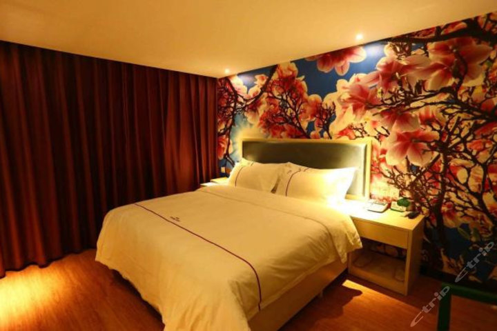 绵阳御营坝花庭精品酒店