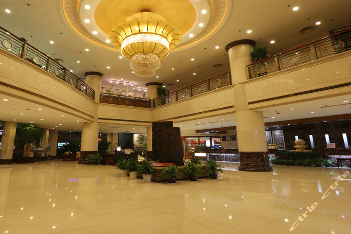 缙云香溢大酒店-豪华双床房(双人入住)[双早]