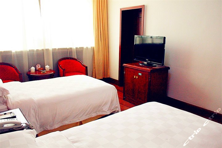 鞍山东山宾馆(主楼标间)