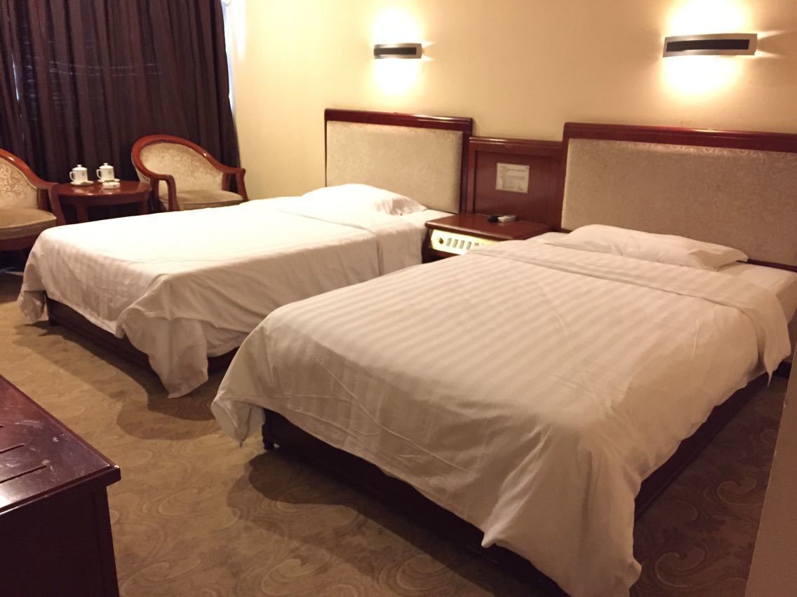 天津银河大酒店(c座舒适间)