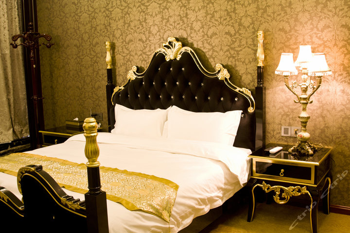 爱丽丝精品主题酒店-欧式套房[无早]