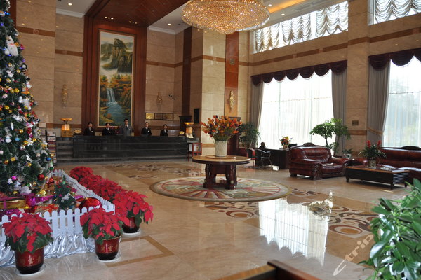 韶关倚山商务酒店-豪华双人房