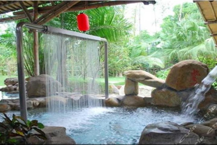 咸宁三江森林温泉度假酒店(行政大床间+双人温