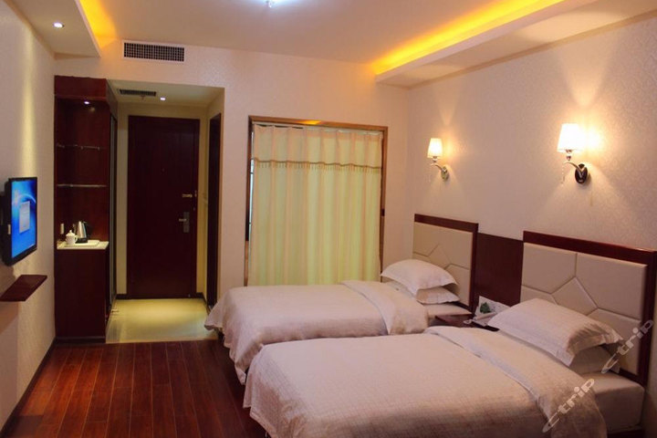 新乡一缕阳光快捷酒店-商务标间[含早]