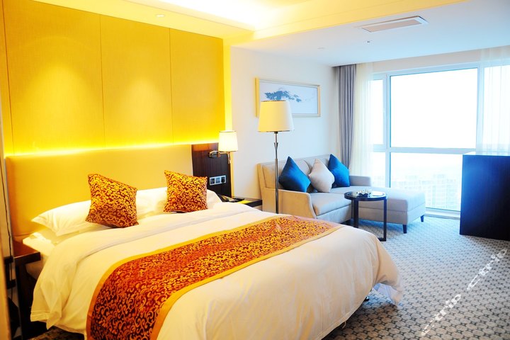 威海九龙晟大酒店-尊尚景观大床房(携程-直销)