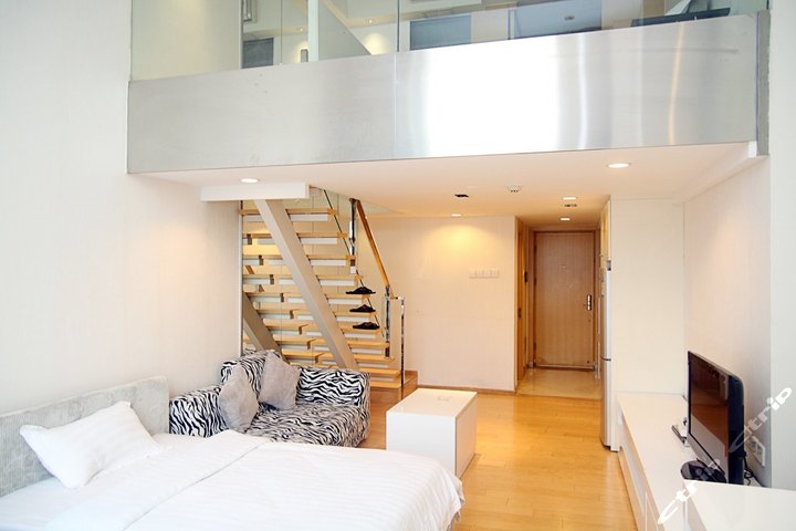 广州龙城富力盈丰威尔斯公寓-高级复式套房