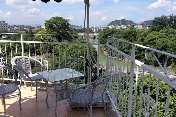 桂林花桥虹影精品客栈-普通大床房