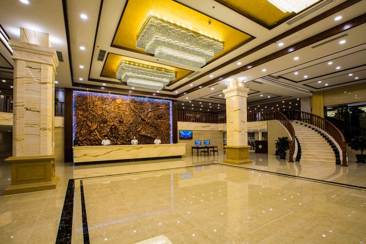 大连新华宫酒店-标准双床房(无窗)[单早]