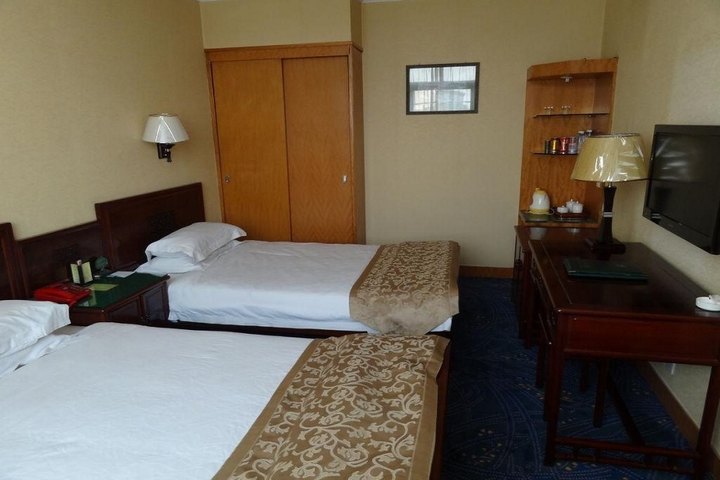 靖江南园宾馆(标准间 2份早餐)