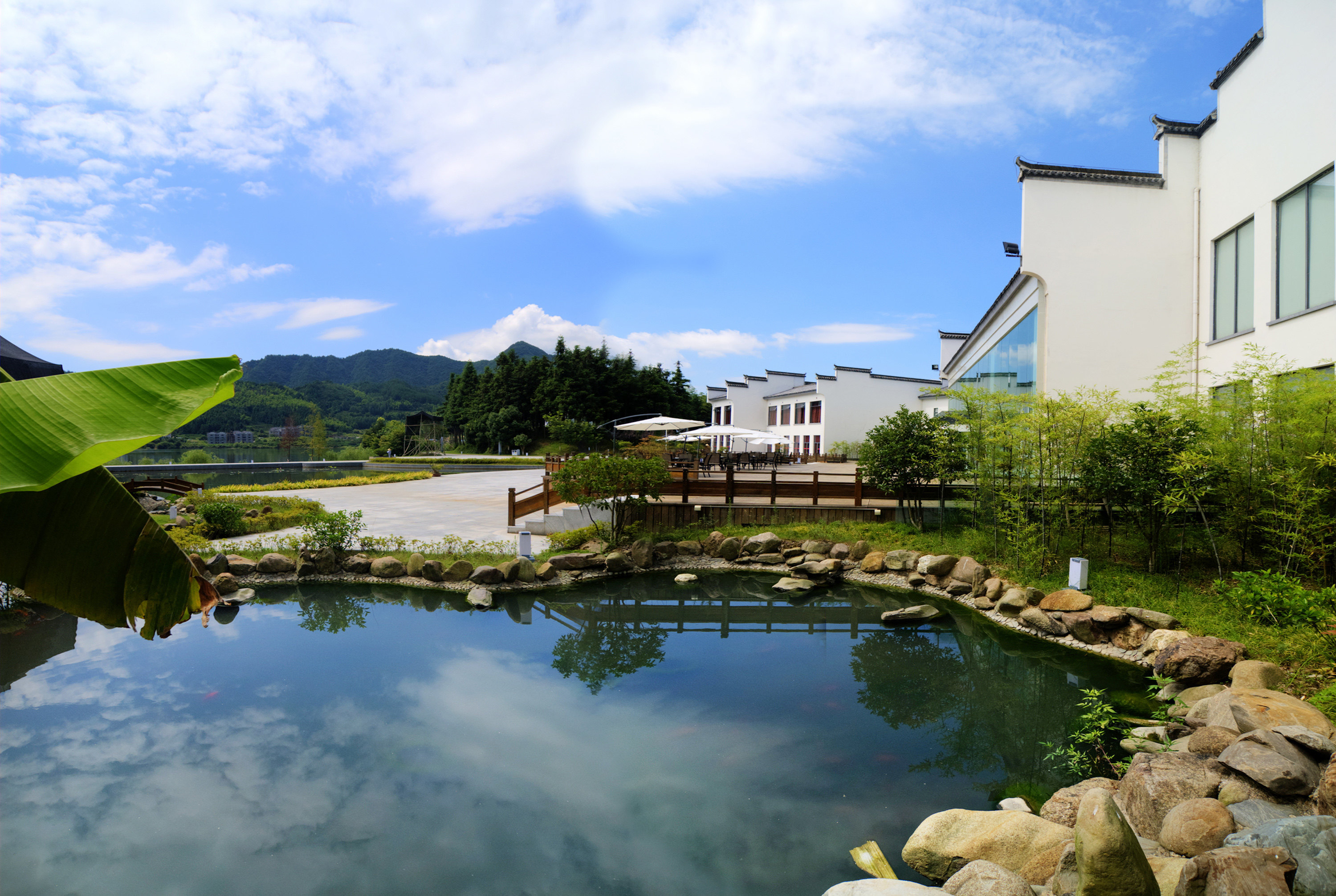 黄山奇墅仙境中坤国际大酒店-湖景别墅楼标间/大床房